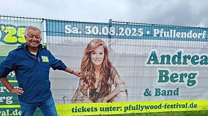 Veranstalter Ewald Restle freut sich auf das Pfullywood-Festival und vor allem auf die Schlagersängerin Andrea Berg.