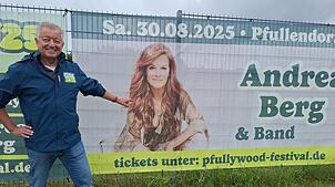 Veranstalter Ewald Restle freut sich auf das Pfullywood-Festival und vor allem auf die Schlagersängerin Andrea Berg.