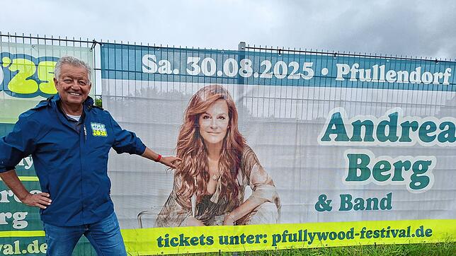 Veranstalter Ewald Restle freut sich auf das Pfullywood-Festival und vor allem auf die Schlagersängerin Andrea Berg.