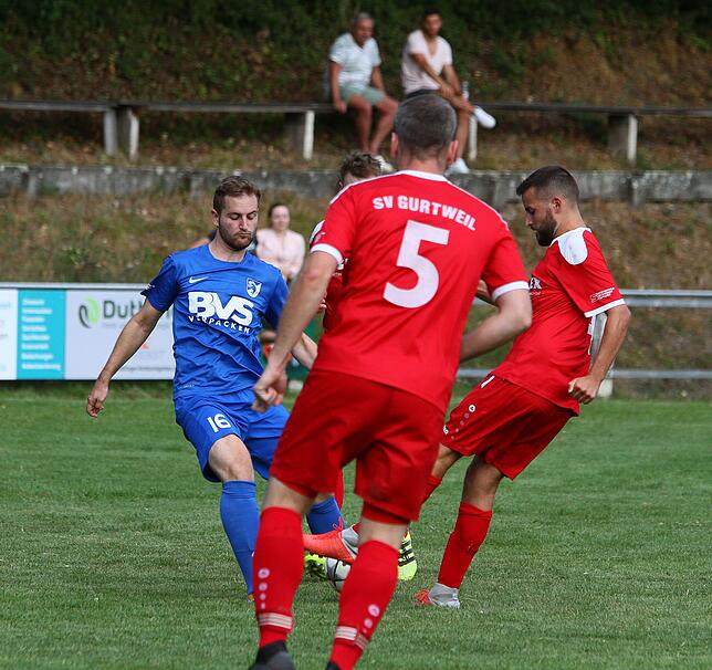Bild 5: FC Erzingen wird Favoritenrolle beim SV Gurtweil gerecht &ndash; und wir haben Bilder!