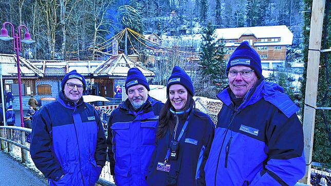 Wenige Stunden, bevor der Triberger Weihnachtszauber endgültig Geschichte ist, treffen sich die Macher und Verantwortlichen zum ...