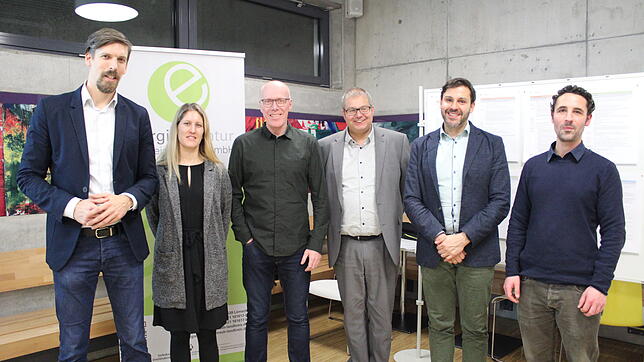 Von links: Jan Münster, Julia Deutsch, Udo Schoofs, Bürgermeister Andreas Guhl, Kai Hilbert und Johannes Jekal.