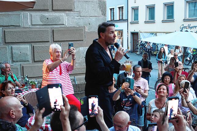 Bild 9: Überlingen feiert Mark Keller und sein neues Album
