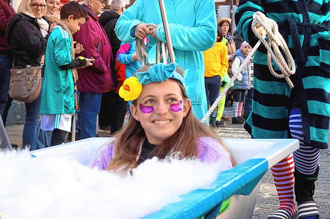 Bild 15: Meersburger Fasnacht: Die schönsten Bilder vom Kärrelerennen 2025