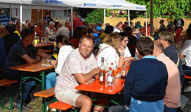 Bild 34: Feierabendhock beim Bermatinger Dorffest: Die schönsten Bilder
