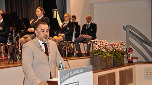 Bürgermeister Markus Keller kündigt beim Neujahrsempfang seine Kandidatur für die dritte Amtszeit an. Bild: Hans Herrmann