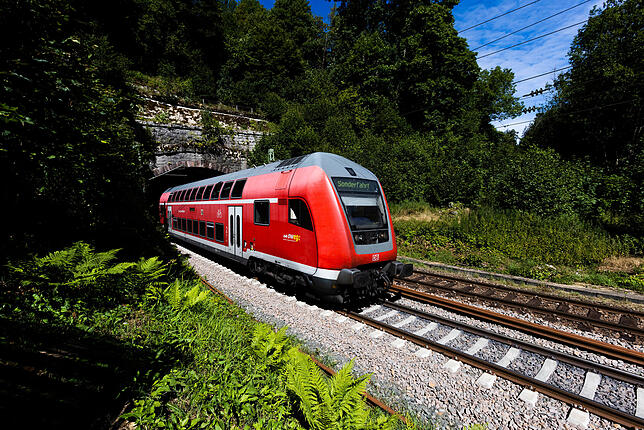 Mit dem Deutschlandticket lassen sich viele Reiseziele für ein verlängertes Osterwochenende im Südwesten unkompliziert erreichen.