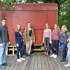 Ein paar Mitglieder der etwa 15-köpfigen Gruppe, die das Projekt Jugendbauwagen nach zwei Enttäuschungen verwirklicht haben (von links): ...