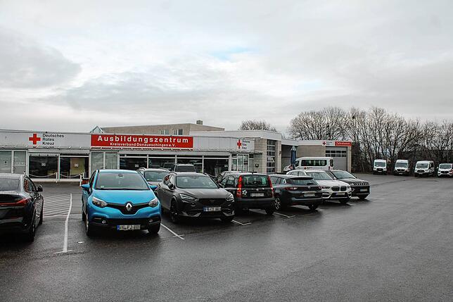Das Ausbildungszentrum und der Fahrdienst des DRK-Kreisverbands Donaueschingen befinden sich derzeit im ehemaligen Autohaus Stadelbauer ...