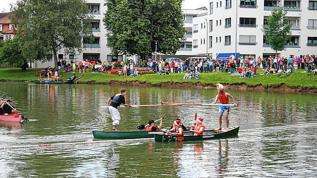 Ein Höhepunkt des Stadtseefestes ist zweifellos das beliebte Fischerstechen auf dem Stadtsee, bei dem es am Sonntag ab 14.30 Uhr zum ...
