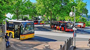 Dass Busse und Bahnen im Kreis Waldshut bald alle halbe Stunde fahren, ist noch weit weg.