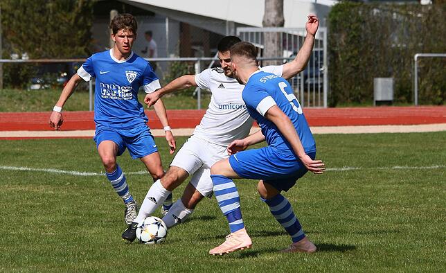 Bild 14: Der FC Wehr besiegt den SV Weil II mit 2:1 – und wir haben die Bilder