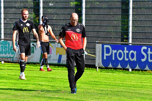 Bild 38: FC Hochrhein besiegt den FC Wallbach deutlich mit 4:0 &ndash; und wir haben die Bilder!