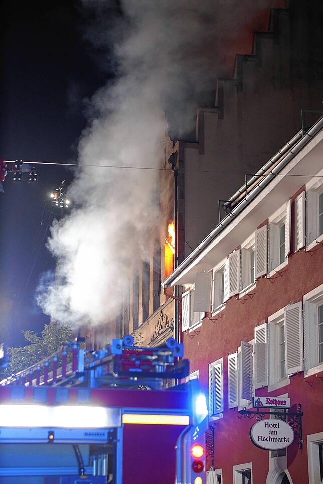 Bild 15: Großbrand in der Konstanzer Altstadt: Bilder vom größten Feuerwehreinsatz seit Jahren