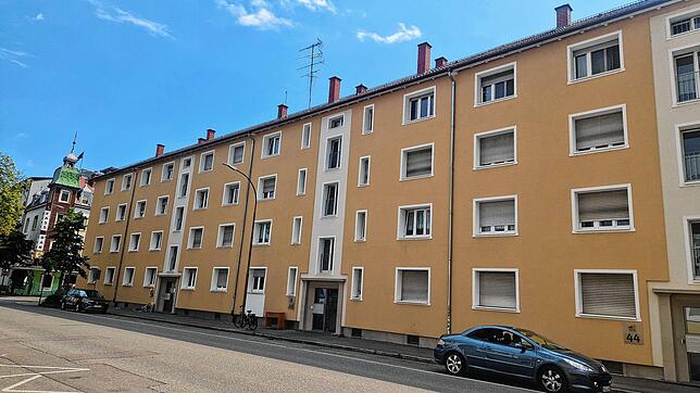 Den verursachten Schaden des Kellerbrandes in der Freiheitstraße schätzt die Polizei auf rund 50.000 Euro.