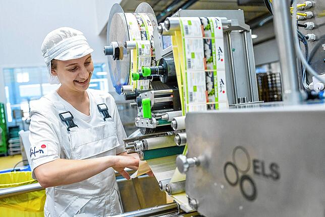 Tofu-Produktion in Freiburg bei Taifun. Vor rund 40 Jahren begann die Tofu-Produktion in Freiburg – damals war man ein Pionier in dem ...