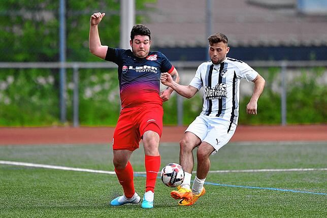 Bild 4: FC Wittlingen rettet sich ein 2:2 beim FC Schönau &ndash; und wir haben Bilder!