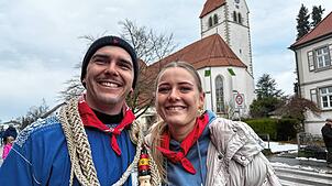 Das frischgebackene Prinzenpaar der Immenstaader Hennenschlitter: Alex Schmidt und Marlies Mecking freuen sich auf die Fasnet. Bild: ...