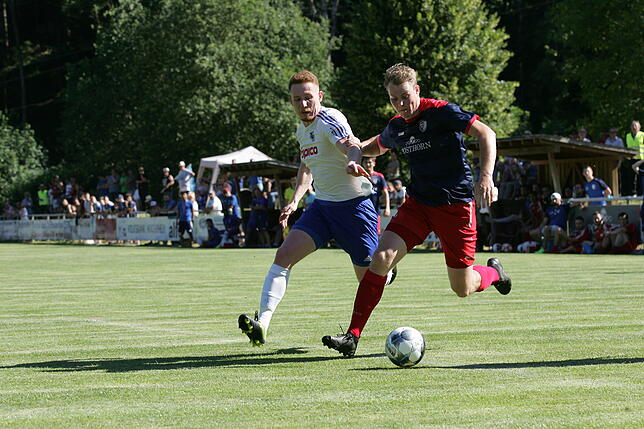 Bild 25: Der FC Schlüchttal feiert einen 5:2-Sieg gegen den TuS Lörrach-Stetten und den Bezirksliga-Aufstieg &ndash; wir haben die Bilder!