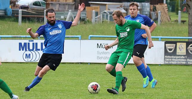 Bild 7: FV Degerfelden unterliegt mit 2:5 dem FC Hausen &ndash; und wir haben Bilder!