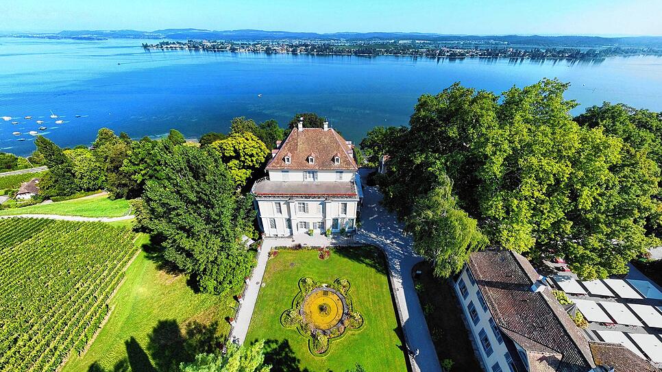 Das Schloss Arenenberg mit dem Napoleonmuseum liegt traumhaft gelegen am Schweizer Bodenseeufer nur zehn Autominuten von Konstanz ...
