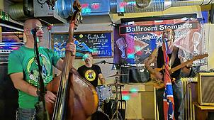 Die Ballroom Stompers spielten im Herr Lehmann.