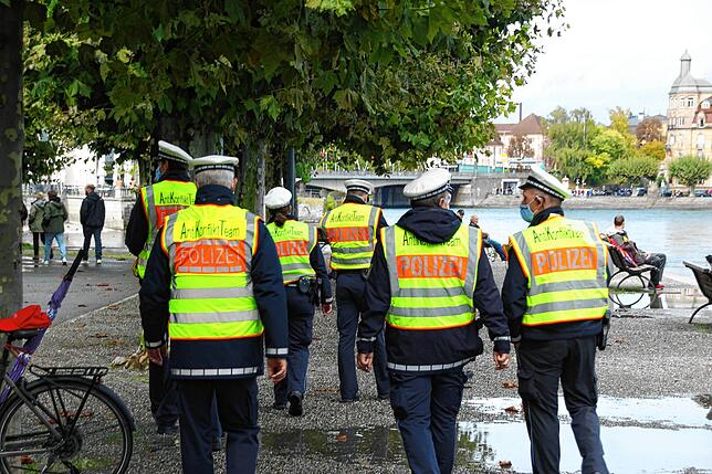 Im gesamten Stadtgebiet waren einige hundert Polizisten unterwegs.