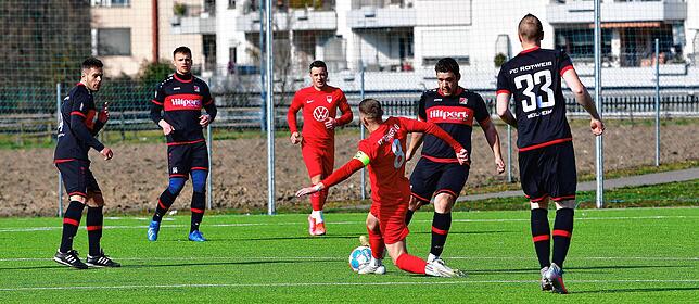 Bild 9: FC Tiengen 08 dreht die Partie zum 2:1-Sieg gegen den FC RW Weilheim &ndash; und wir haben Bilder!