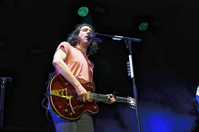 Bild 1: Mit &bdquo;Chasing Cars&ldquo; und weiteren Lieblingsliedern: So war der Auftakt bei Stars in Town