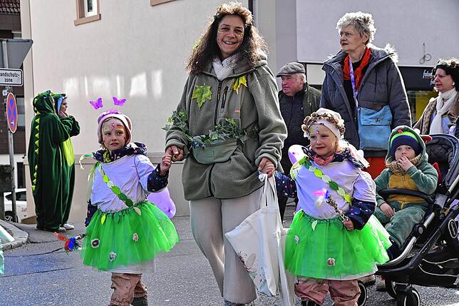Bild 4: St. Georgen feiert Fasnacht: Kinderumzug mit Elfen, Piraten & Schneemännern – die besten Fotos!