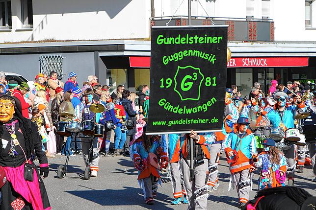 Bild 11: Umzug und Bühnenprogramm begeistern die Narren in Bonndorf