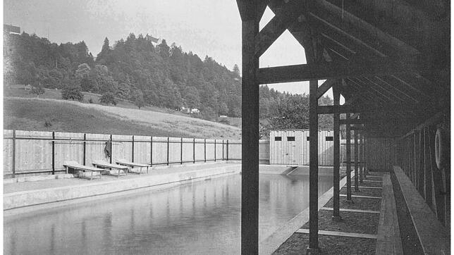 Das erste Freibad Heiligenbergs befand sich in Steigen, etwas oberhalb der Hofstetter Mühle. Gebaut 1913, war es nur wenige Jahre in ...