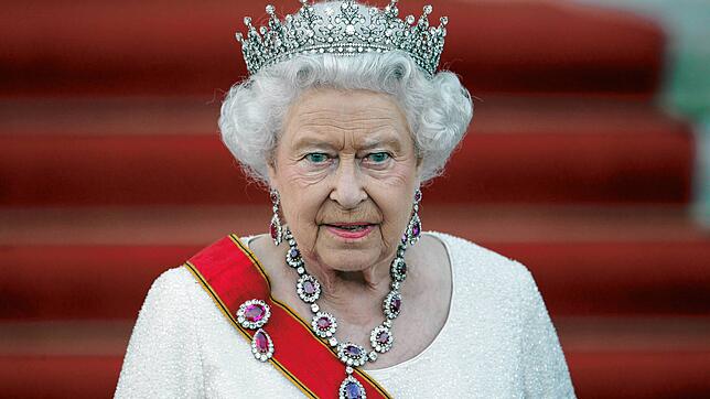 Königin Elizabeth II. von Großbritannien kommt im Jahr 2015 im Schloss Bellevue zu einem Staatsbankett zu ihren Ehren.