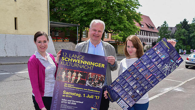 Sie freuen sich auf die lange Kulturnacht in Schwenningen am 1. Juli, Kulturamtsleiter Andreas Dobmeier mit der Referentin für ...