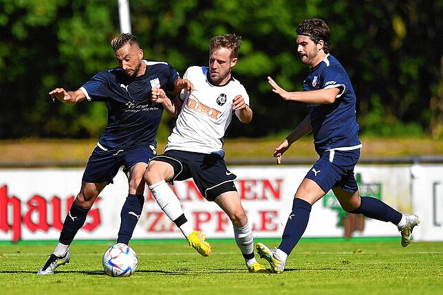 Bild 43: VfB Waldshut siegt 2:1 beim FC Emmendingen und steigt in die Landesliga auf &ndash; wir haben Bilder!