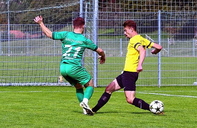 Bild 38: TSV Aach-Linz besiegt im Spitzenspiel den FC Öhningen-Gaienhofen mit 2:1. Die besten Bilder!