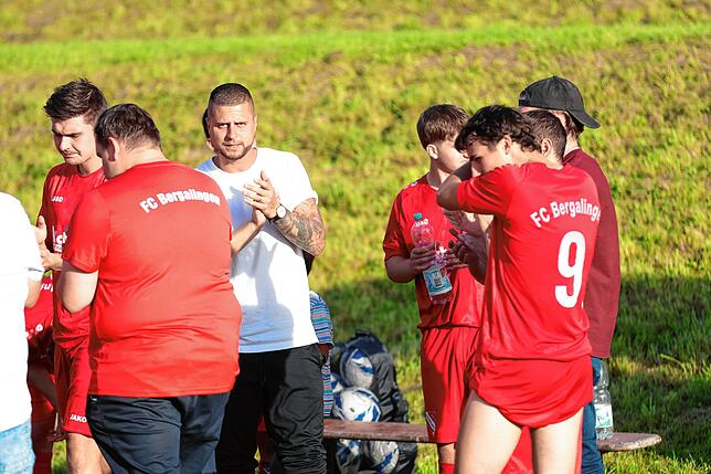 Bild 28: FC Erzingen besiegt den FC Bergalingen mit 2:1 – und wir haben Fotos!