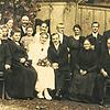 Hochzeitsfoto von Wilhelm Kleißler und Margarethe Zschau: Links Fridolin Kleißler, rechts Fritz Zschau jeweils mit der Ehefrau des ...