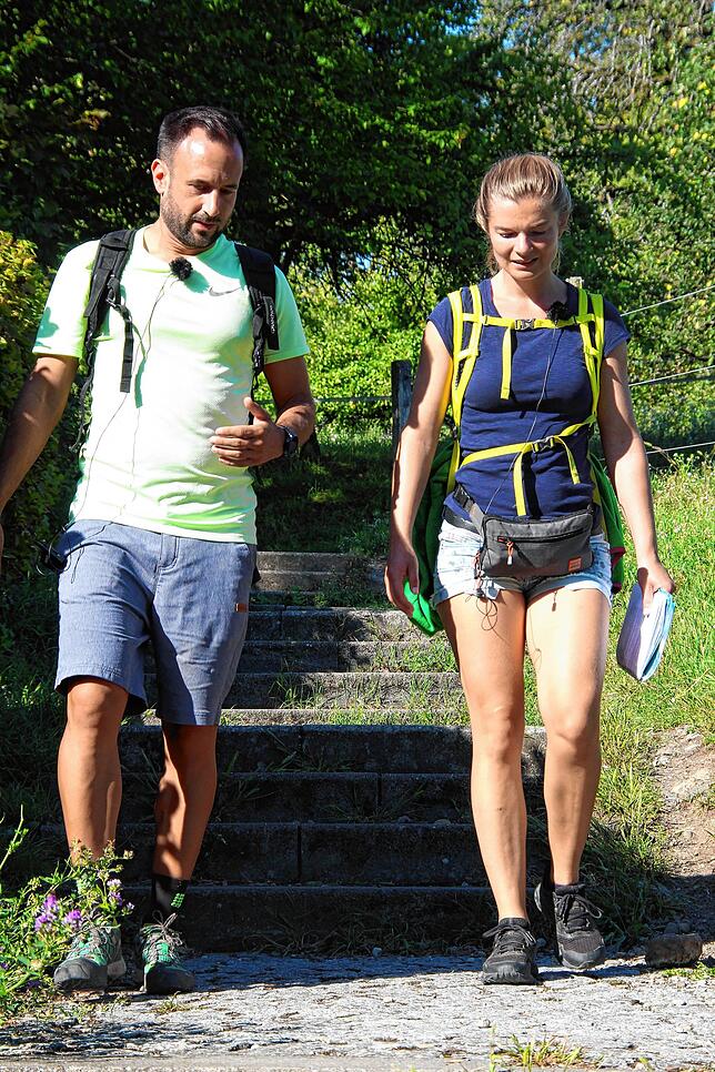 Jens Kluzik von SÜDKURIER CityLogistik unterhält sich mit Ina-Faye Bartikowski von Gründerschiff im Rahmen der Expedition Querweg über ...