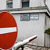 Hier bleibt ab Sommer die Schranke unten. Das Radolfzeller Krankenhaus soll zum 30. Juni endgültig schließen. Die Abteilungen ziehen in ...