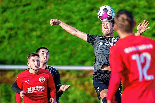 Bild 21: SV Waldhaus gewinnt beim FC 08 Bad Säckingen mit 3:1 &ndash; und wir haben Bilder!