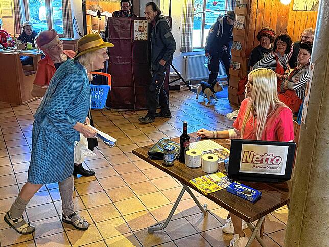 Bild 3: Die besten Bilder vom närrischen Kaffeekränzchen in Obersiggingen