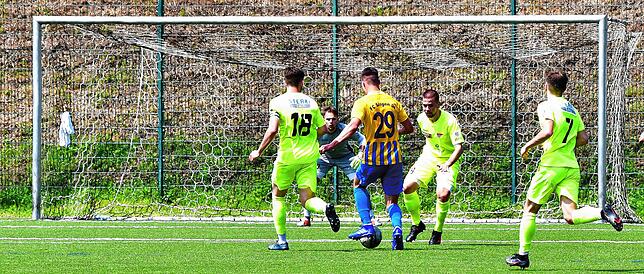 Bild 13: FC Solothurn zieht gegen den FC Singen 04 beim Grieshaber-Cup des SV 08 Laufenburg ins Finale ein &ndash; und wir haben Bilder