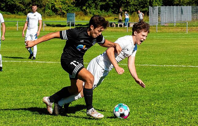 Bild 4: SV Rheintal siegt mit 3:0 beim SV Obersäckingen &ndash; und wir haben Bilder!