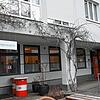 Die Singener Tafel am Heinrich-Weber-Platz: Hier sind unbekannte Täter eingebrochen und haben Lebensmittel geklaut. Wie hoch der ...