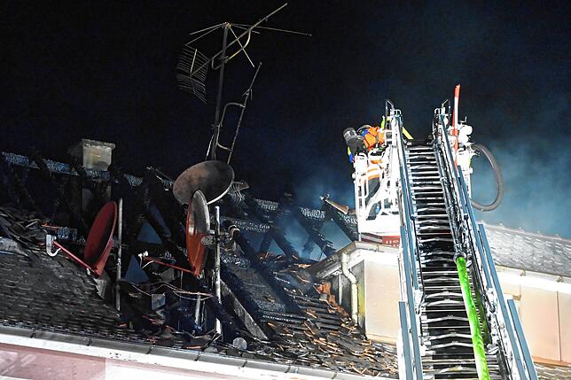 Bild 27: Stockach: Brand in Mehrfamilienhaus in der Radolfzeller Straße - Bilder!
