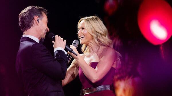 Eine eingängige Melodie und ein bisschen Herzschmerz wie bei den Schlagersongs von Florian Silbereisen und Helene Fischer? Das sucht man ...