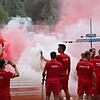 Feuerwerk: Mit Bengalos in Rot und Weiß feierte der TC RW Tiengen nach Marvin Kromers entscheidendem Sieg den ersehnten Aufstieg in die ...
