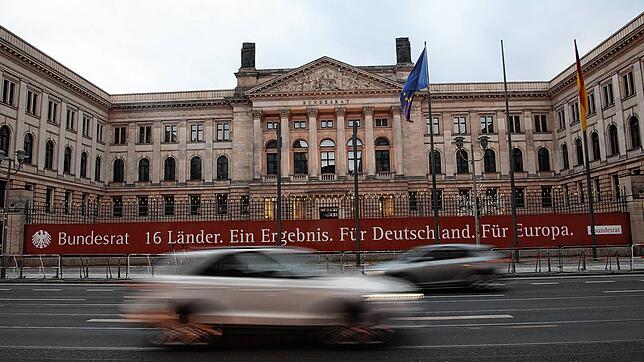 Die Regeln bei Inzidenzen über 100 hat der Bundestag nun beschlossen. Die Länder müssen sich daran halten, Baden-Württemberg muss ...