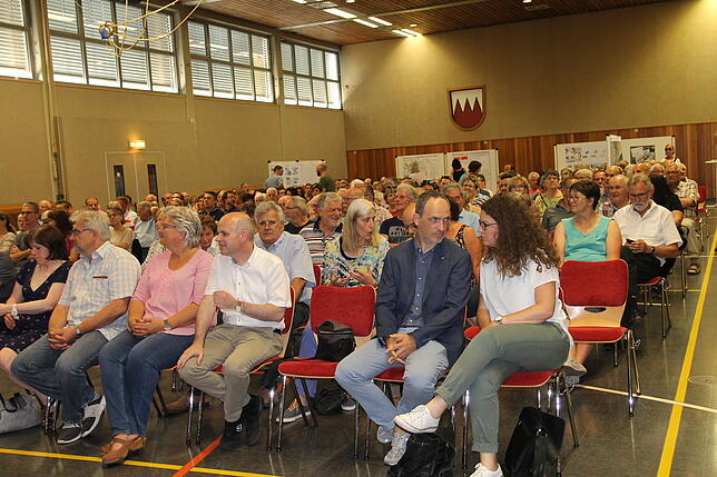 Auf großes Interesse stieß die Infoveranstaltung, die von der Gemeindeverwaltung in der Gemeindehalle ausgerichtet wurde.